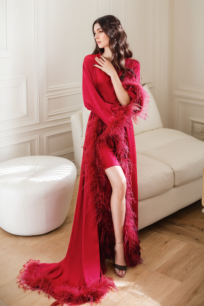 Luxury Ostrich Feather Satin Bridal Robe – White/Ivory Train, Holiday Photoshoot Gift